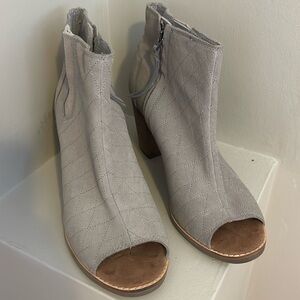 Tom’s Grey Suede Peep-Toe Bootie - size 11 EUC
